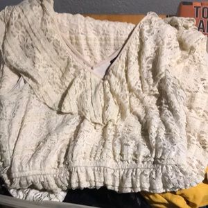 Sleeveless lace dress